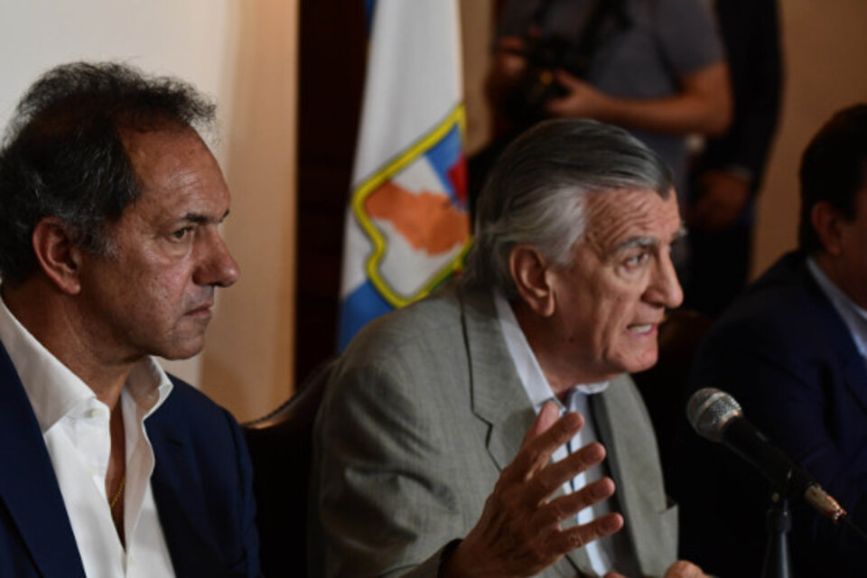 El vice y el presidente del PJ, Daniel Scioli y José Luis Gioja. (Fuente: Télam)