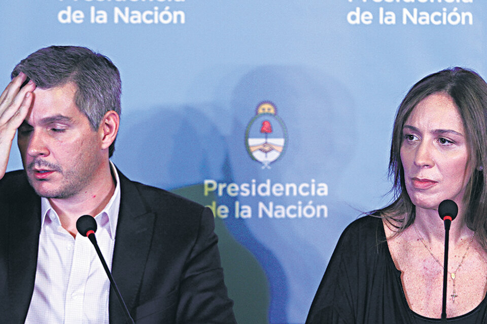 Marcos Peña y María Eugenia Vidal en la conferencia de prensa tras la reunión de gabinete ampliado. (Fuente: DyN)