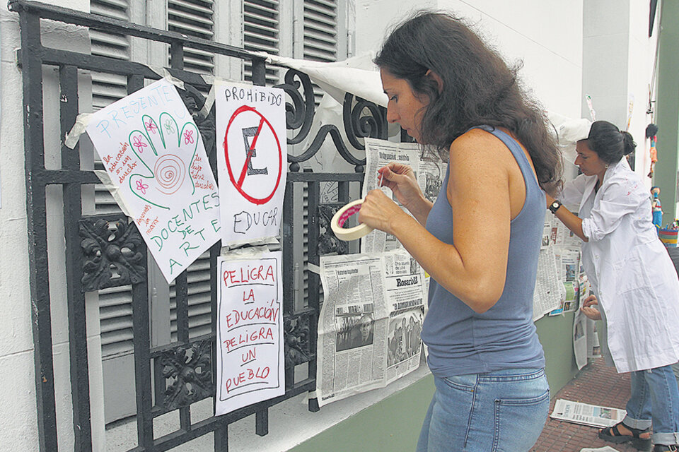 Hoy continúan las medidas de fuerza en las escuelas bonaerenses y mañana comienza el paro nacional. (Fuente: Bernardino Avila)