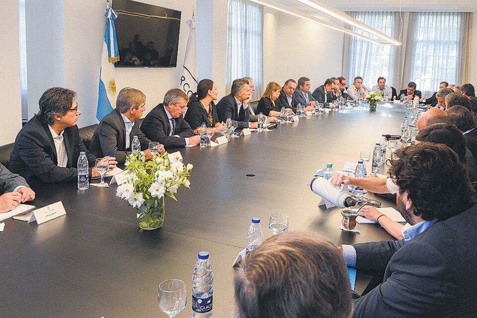 Mauricio Macri se reunió ayer con sus ministros en Olivos para analizar la situación. (Fuente: DyN)