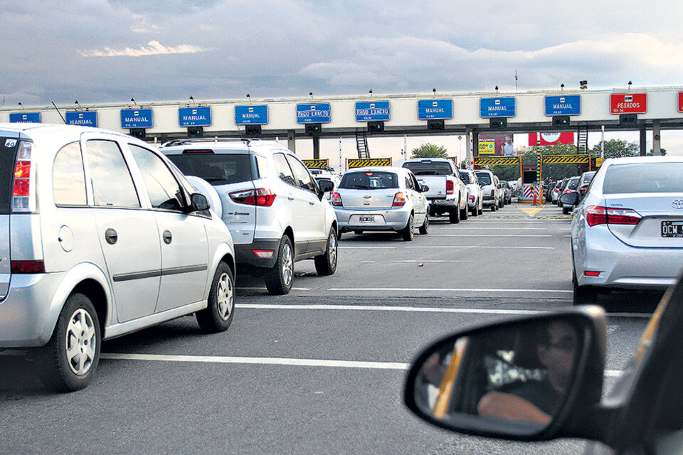 En la autopista Buenos Aires-La Plata el precio del peaje se deberá retrotraer al 15 de febrero. (Fuente: Leandro Teysseire)