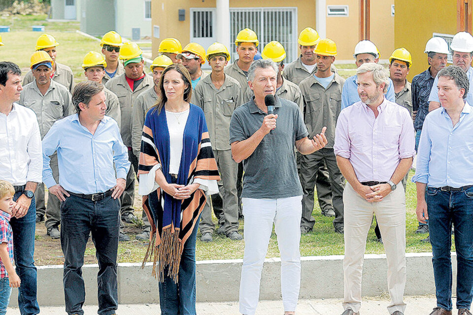 El presidente Macri en el complejo de Bella Vista del ProCreAr. (Fuente: DyN)