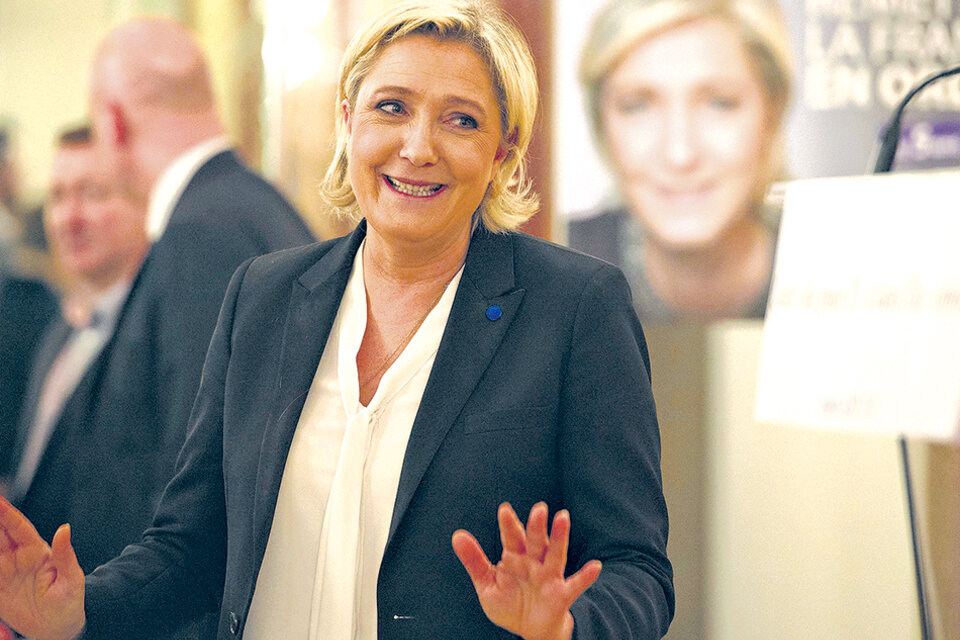 Marine Le Pen fue despojada de su inmunidad por el Parlamento Europeo por difundir imágenes de crímenes del Estado Islámico.