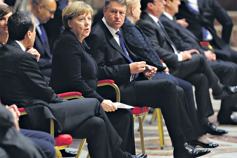 Merkel, el presidente rumano Iohannis y demás líderes europeos visitaron ayer el Vaticano.