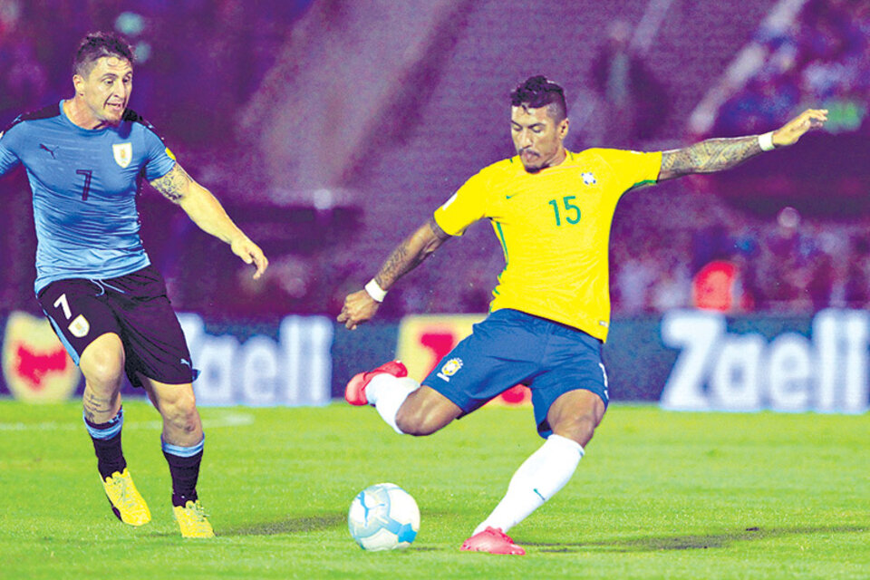 Perdía 1-0 y lo dio vuelta con un hat trick de Paulinho y una genialidad de Neymar. (Fuente: EFE)
