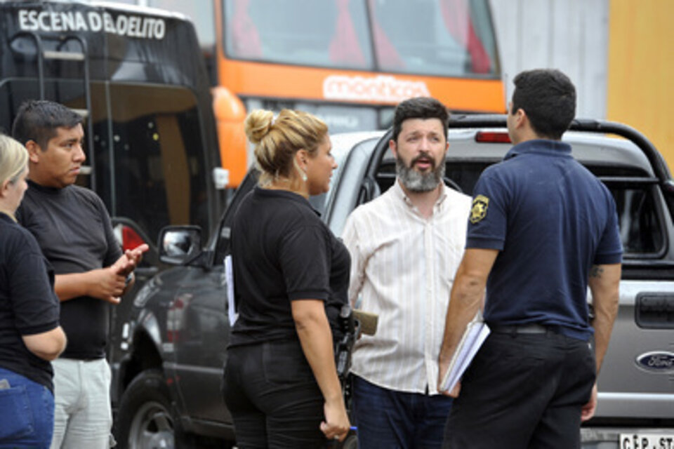 El lunes, el fiscal Walter Jurado allanó las oficinas de Monticas en busca de pruebas. (Fuente: Andres Macera)