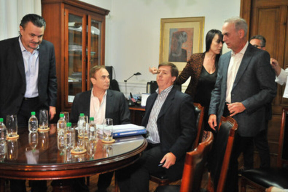 Jukic estuvo acompañado de los diputados Di Pollina y Galassi. (Fuente: Eduardo Seval  )