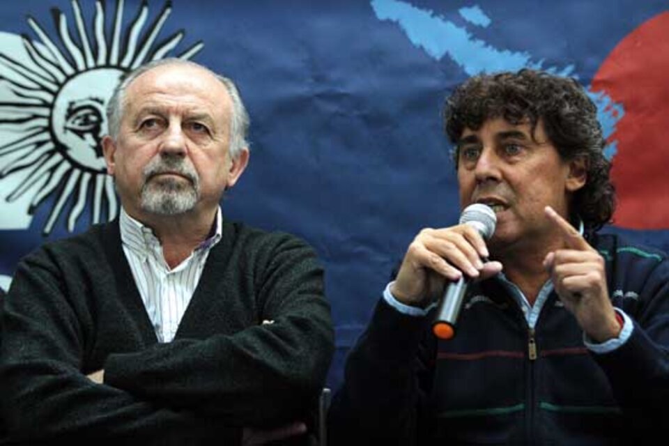 Los dirigentes Hugo Yasky y Pablo Micheli. (Fuente: DyN)
