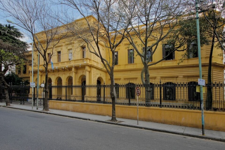 El histórico edificio del Mariano Acosta, en General Urquiza y Jujuy. (Fuente: Ministerio de Cultura de la Nación)