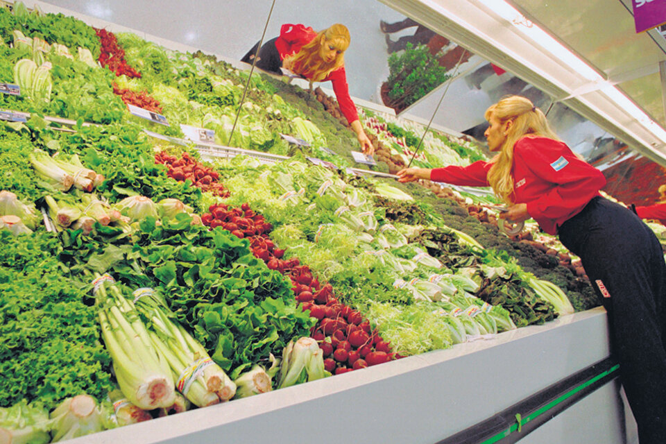 Frutas y verduras pasar a constituir el centro de lo que sería la dieta ideal. (Fuente: Arnaldo Pampillon)