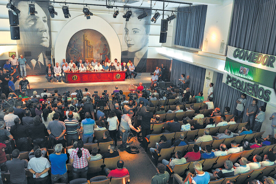 Los integrantes de la CGT dieron dos conferencias de prensa para analizar la marcha de la medida de fuerza. (Fuente: Télam)