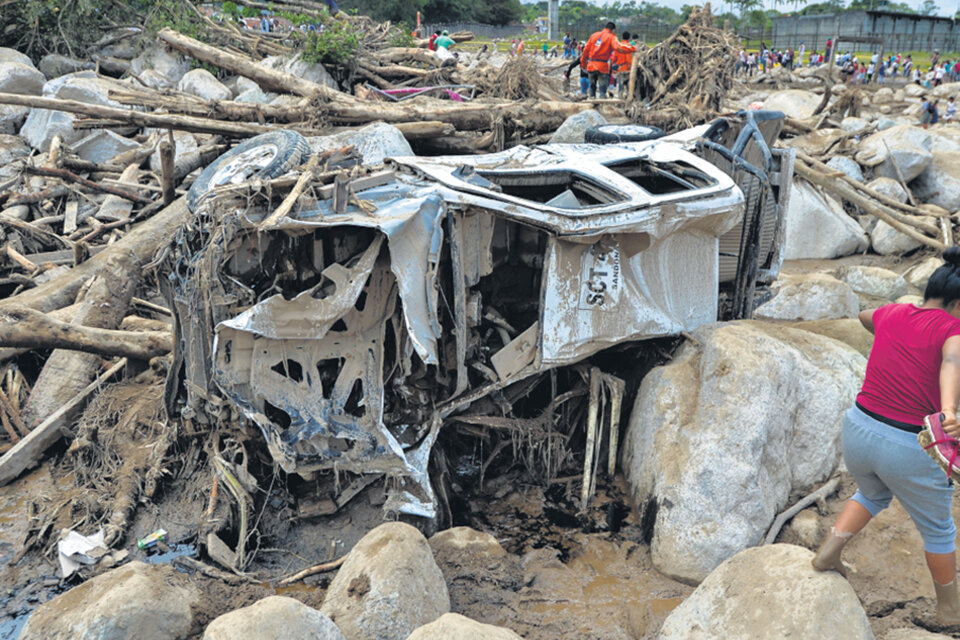 En Mocoa, todo es desastre y desesperación. Los equipos de rescate trabajan contrarreloj. (Fuente: AFP)