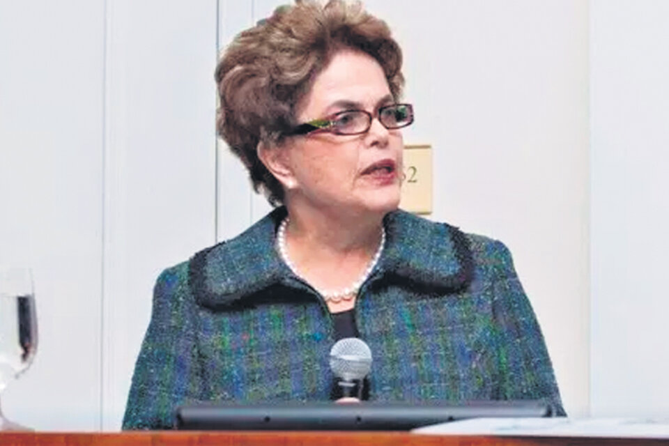 Dilma Rousseff afirma que el juez Moro busca impedir que Lula sea candidato presidencial. 
