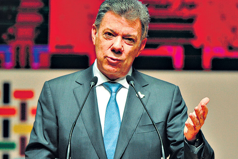 Santos firmó un decreto para crear una Comisión de la Verdad y una unidad para buscar a personas desaparecidas. (Fuente: AFP)