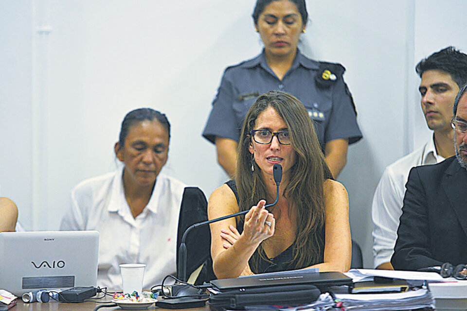 La abogada Elizabeth Gómez Alcorta cuenta que conoció a Milagro Sala ya estando presa.