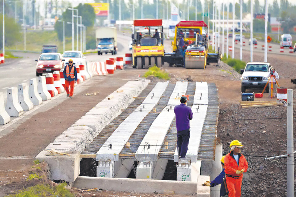Las obras viales lideran las obras públicas, que en 2016 quedaron frenadas.