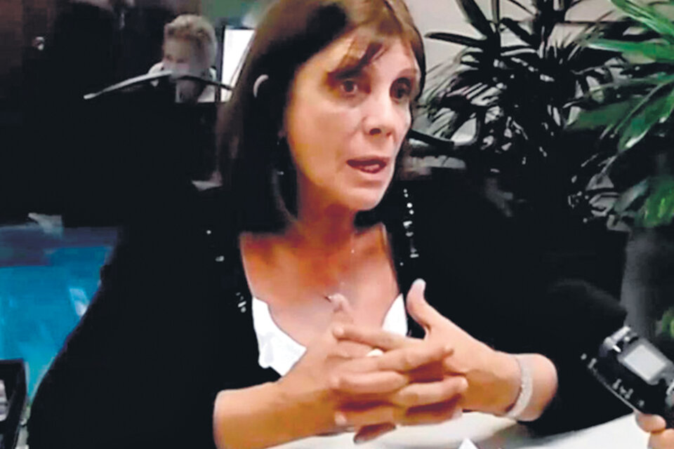 La diputada del FpV María Teresa García denunció el hackeo.