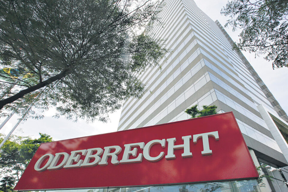 Odebrecht quedó fuera del negocio de la obra pública por doce meses. (Fuente: EFE)
