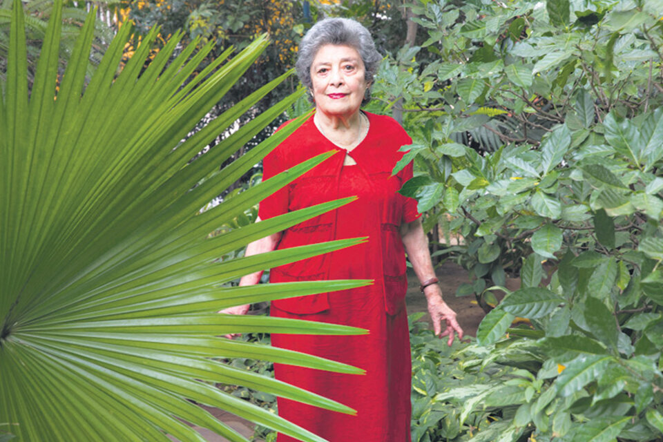 Claribel Alegría tiene 93 años. (Fuente: Gentileza Daniel Mordzinski)