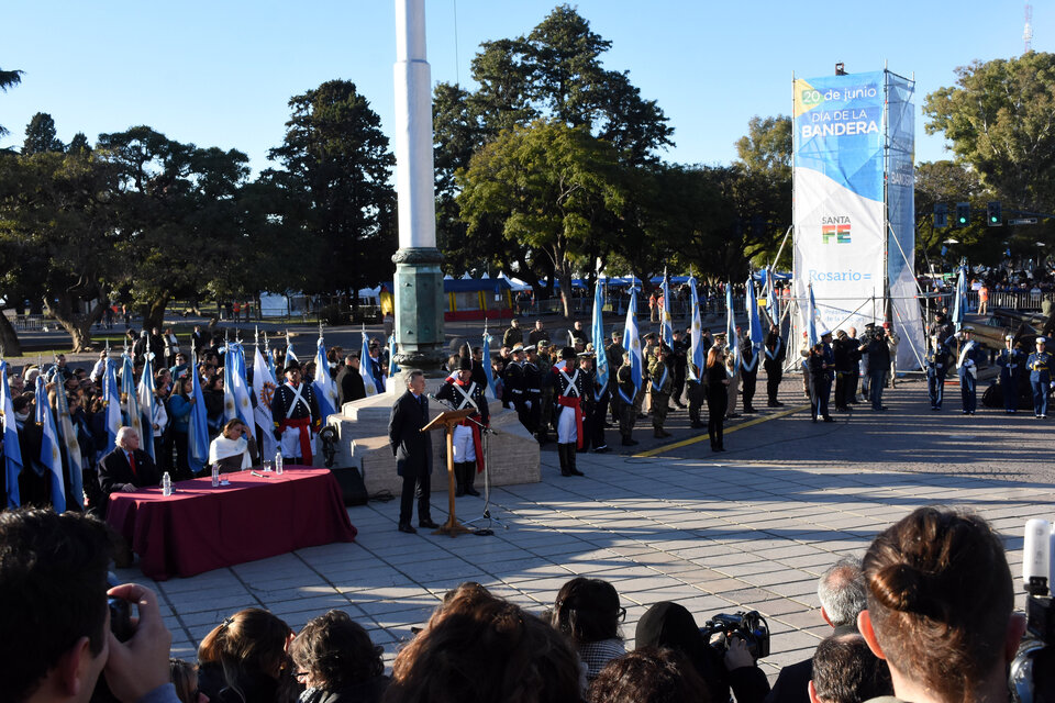 Macri encabezó en Rosario un acto lejos de la gente. (Fuente: Télam)
