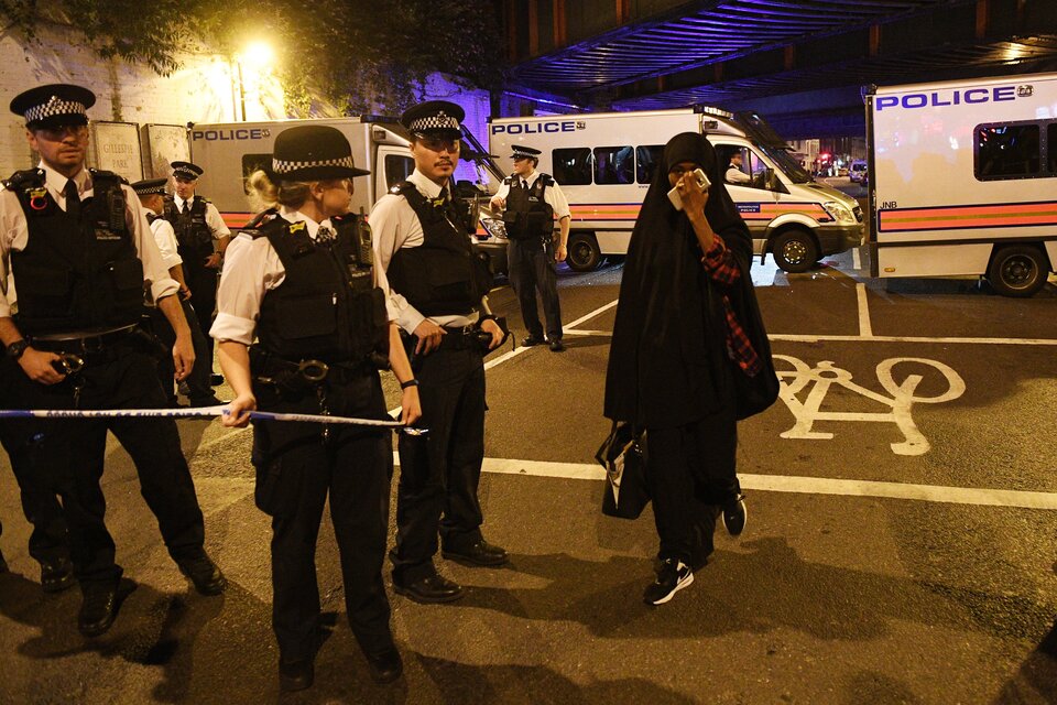 El ataque ocurrió en el norte de la capital británica, en las proximidades de una mezquita en la Seven Sisters Road, barrio de Finsbury Park. (Fuente: EFE)