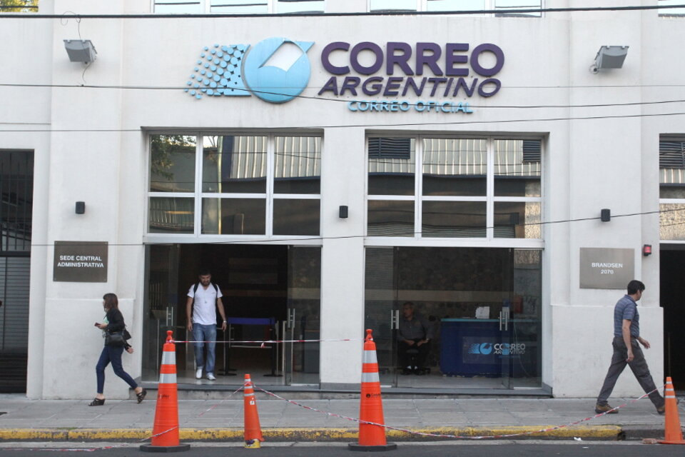 Además de la escandalosa condonación de deuda a la empresa de los Macri, ahora se investiga el vaciamiento del Correo Argentino. (Fuente: Leandro Teysseire)