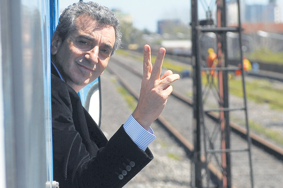 El ex ministro de Transporte Florencio Randazzo busca mantener su candidatura por el Frente Justicialista.