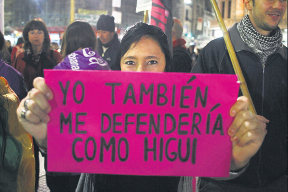 Frente al Congreso, las organizaciones de lesbianas y feministas reclamaron la absolución de Higui. (Fuente: Leandro Teysseire)