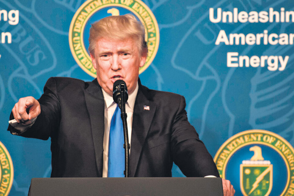 Trump celebró que se aprobaran dos medidas migratorias, según él “cruciales para proteger a los estadounidenses”. (Fuente: AFP)