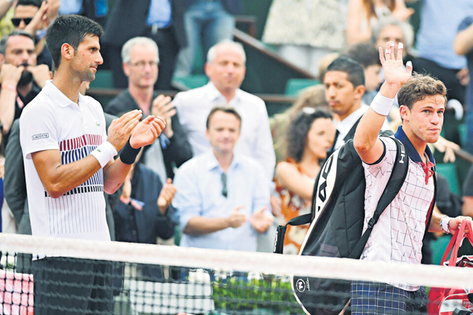 Schwartzman abandona el court central, Djokovic se prendió en la ovación del público. (Fuente: EFE)