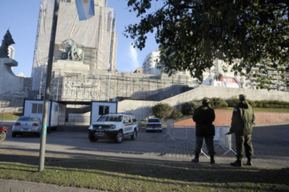 Más de cinco kilómetros de vallas rodearán al Monumento. (Fuente: Alberto Gentilcore)