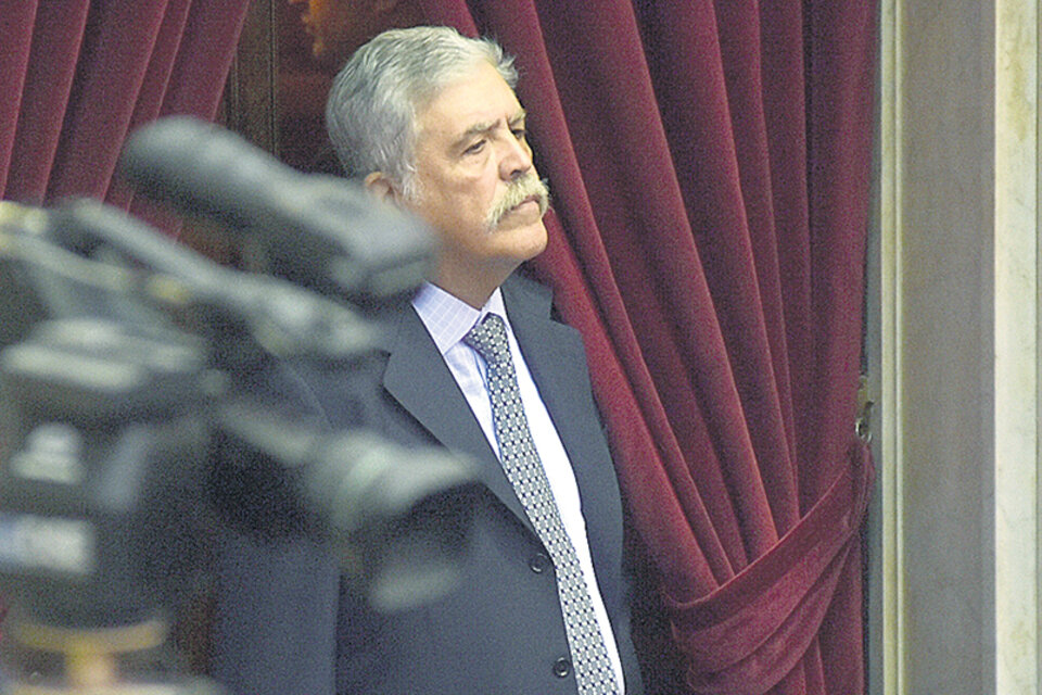El ex ministro y actual diputado Julio De Vido se convirtió en el blanco del oficialismo. (Fuente: DyN)