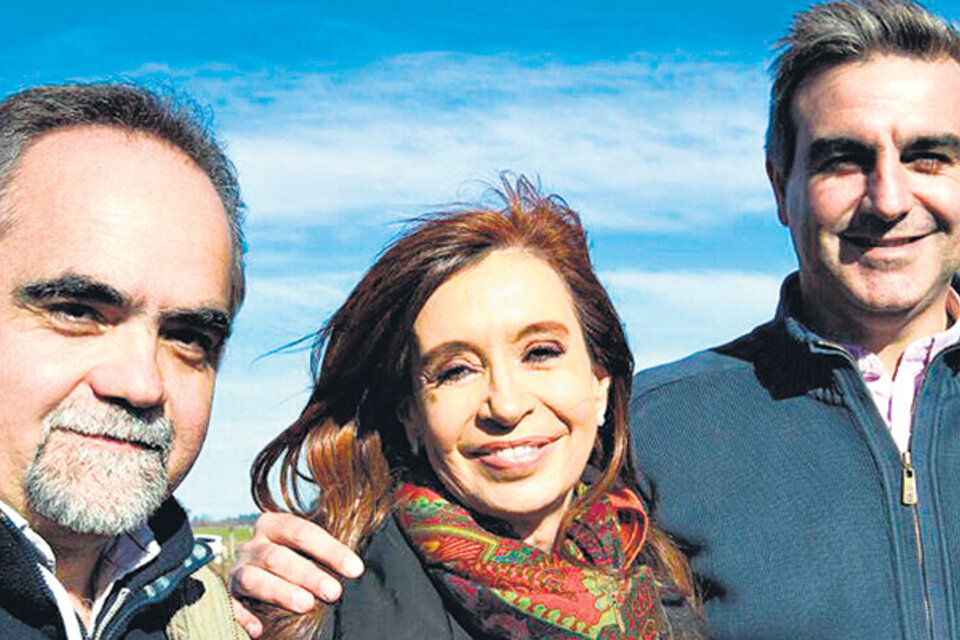 Cristina Kirchner junto a Mariano Pinedo y Francisco Durañona.