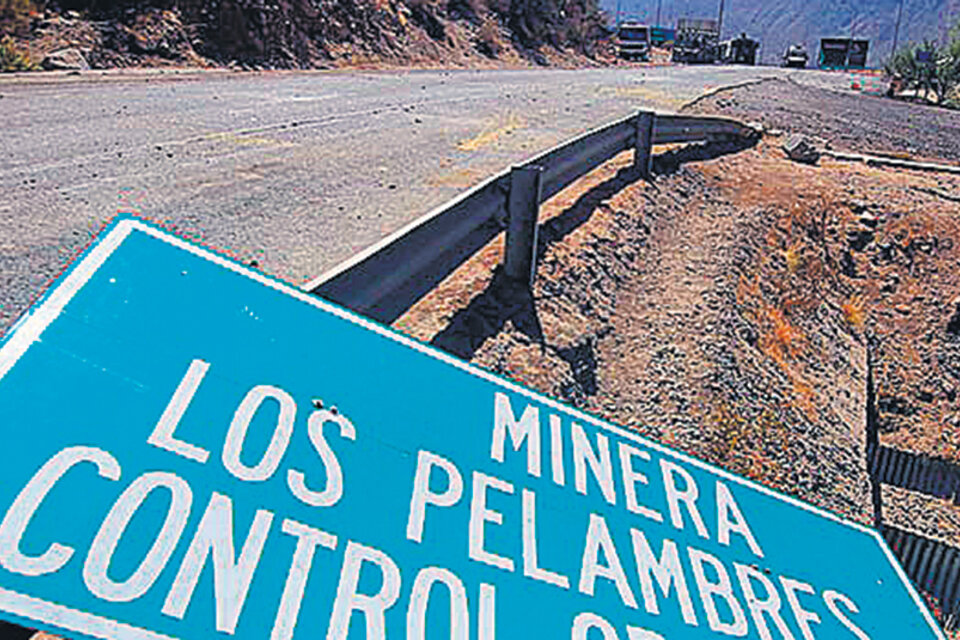 La minera Antofagasta Minerals opera en la mina de cobre Los Pelambres.