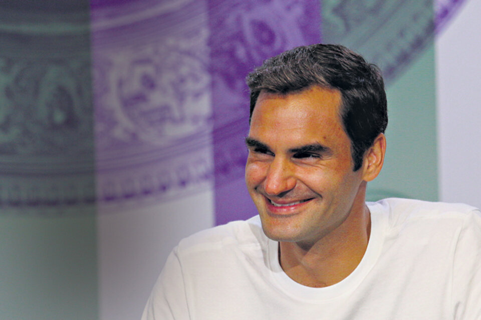 Roger Federer, feliz tras su octava consagración en Wimbledon.