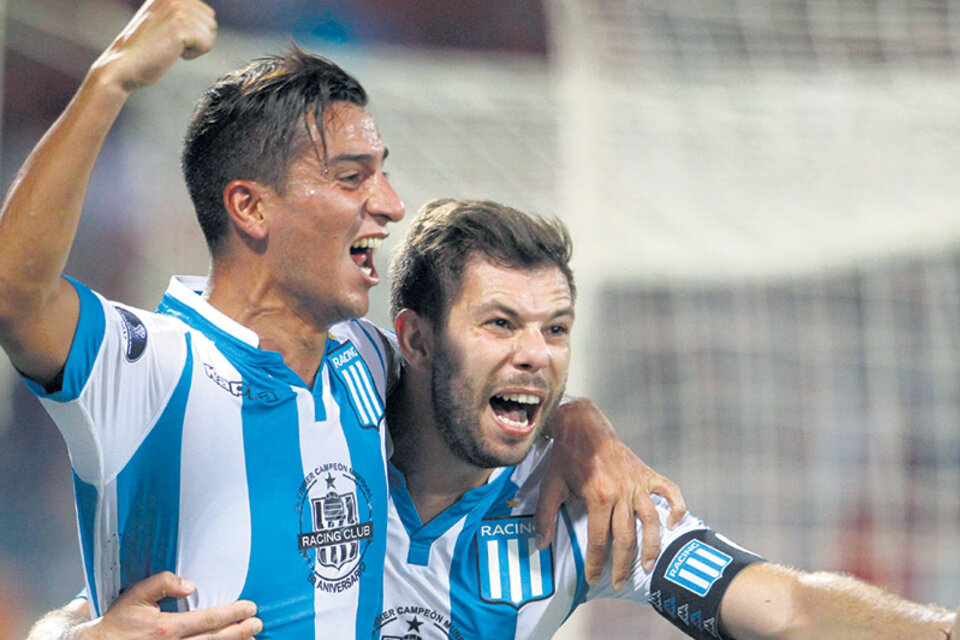 Los chicos de Racing dieron vuelta el resultado cuando se jugaba el tiempo de descuento.