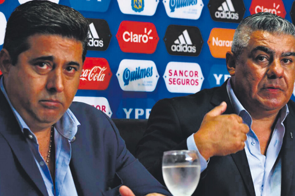 Daniel Angelici, presidente de Boca, y Claudio “Chiqui” Tapia, titular de la AFA. (Fuente: Télam)