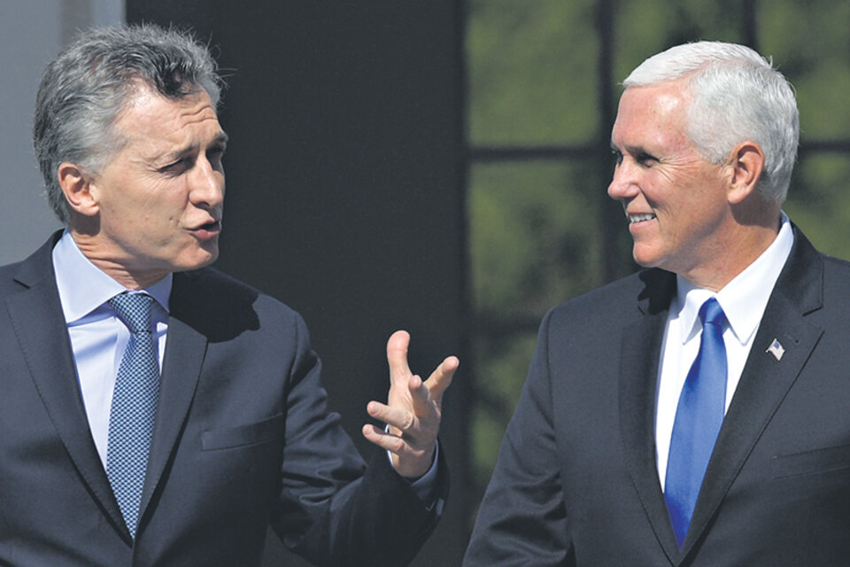 Macri y Pence, ayer, durante la conferencia de prensa en la residencia presidencial de Olivos. (Fuente: AFP)