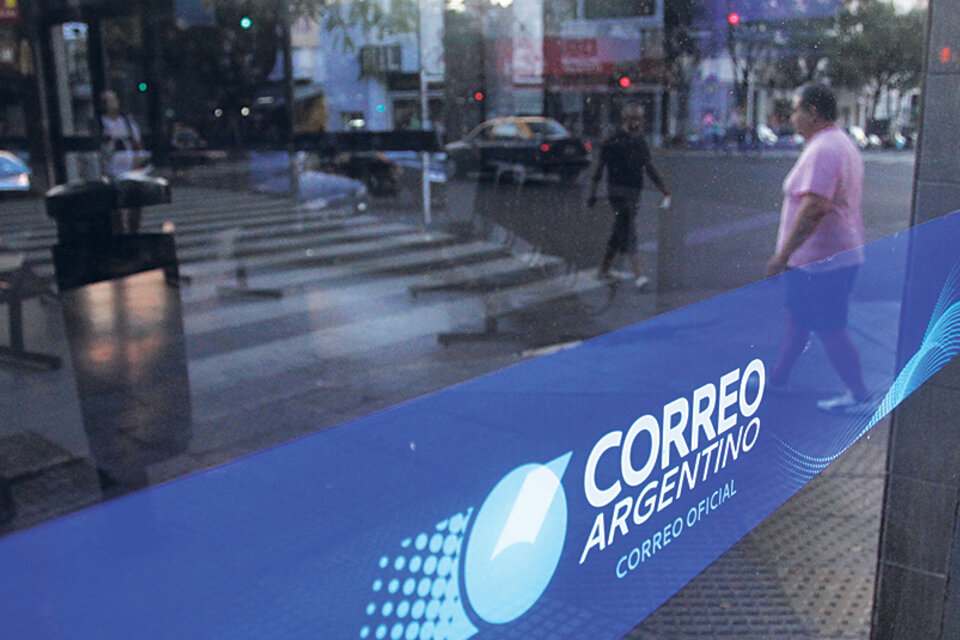 El gobierno de Macri intentó beneficiar al Correo Argentino, de la familia Macri, con una condonación del 98,8 por ciento de su deuda.