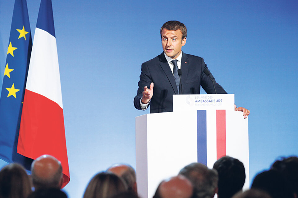 Macron ofreció el primer resumen de su visión de las relaciones internacionales. (Fuente: EFE)