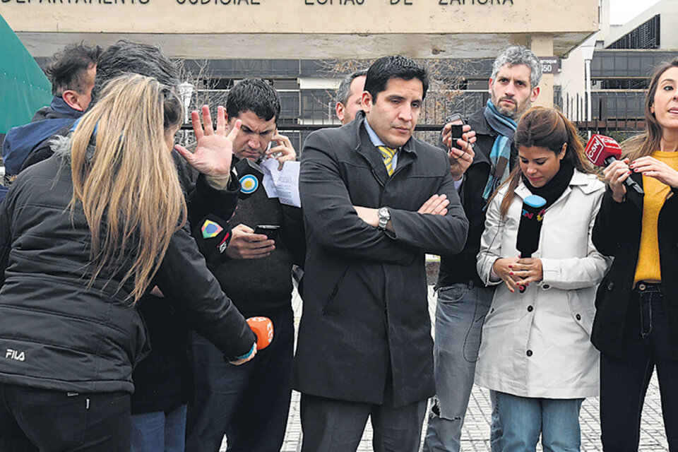 El abogado de Marcos Bazán, Lucio de la Rosa, en los tribunales.