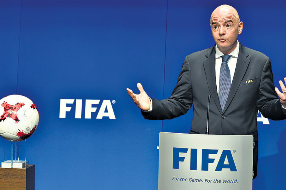 Gianni Infantino, presidente de la FIFA, ve con agrado el proyecto conjunto.