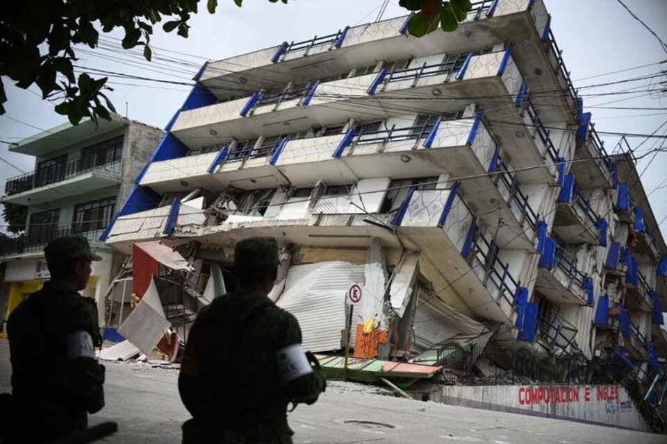Un edificio derrumbado tras el sismo en Chiapas. (Fuente: EFE)