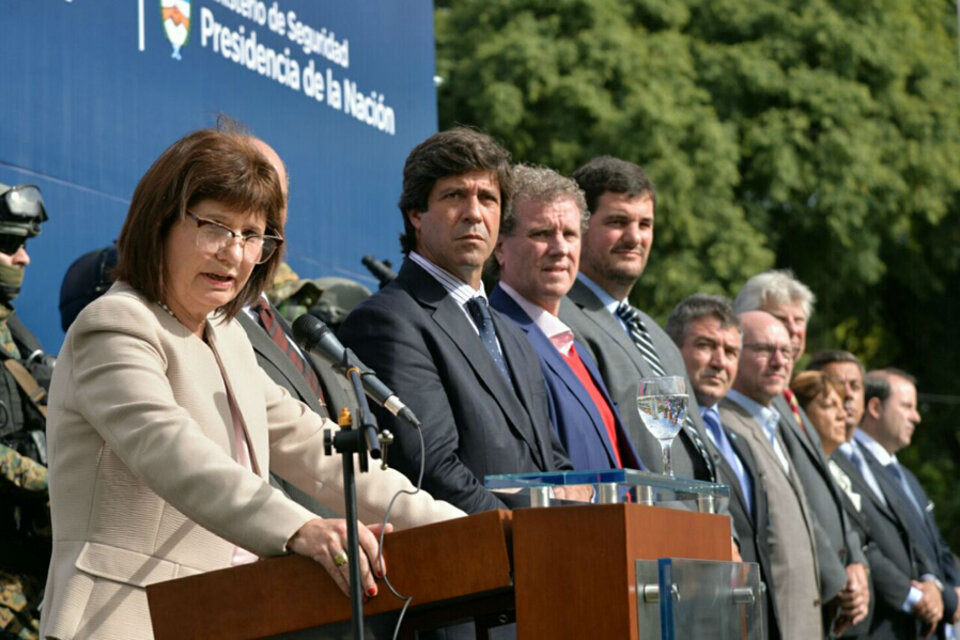 La plana mayor del Ministerio de Seguridad: la ministra Bullrich, su jefe de Gabinete Noceti y los secretarios Milman y Burzaco.