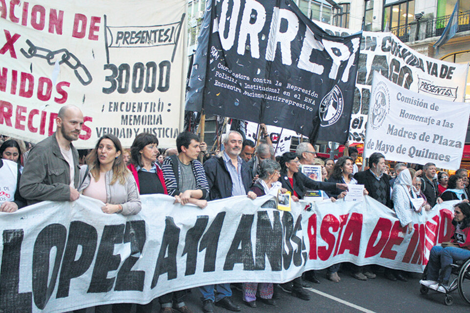 La marcha se hizo a once años de la desaparición de Julio López y a 48 días de la de Santiago Maldonado. (Fuente: Alejandro Leiva)