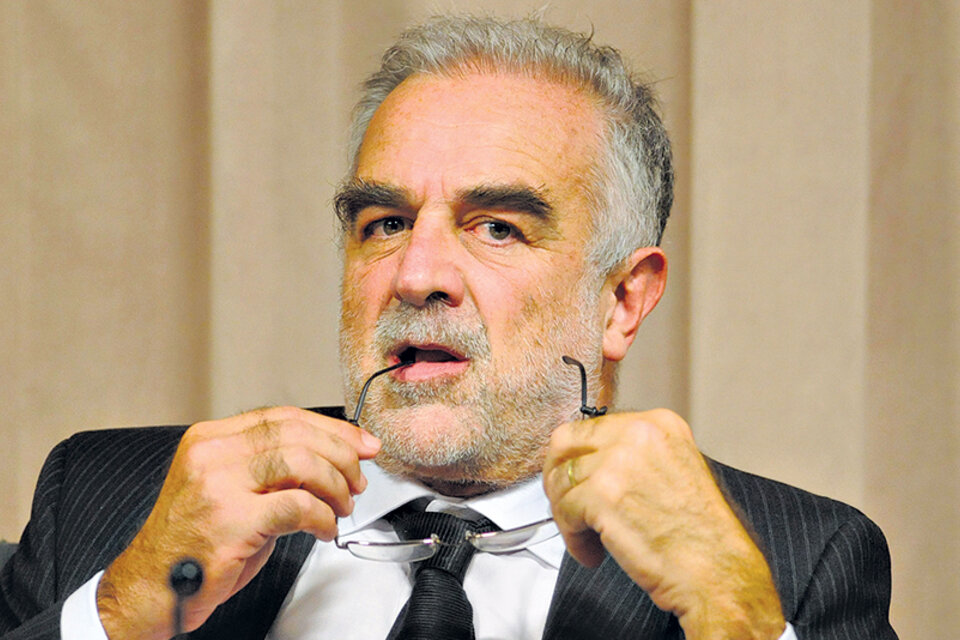 Luis Moreno Ocampo, fiscal. “Mientras ocupaba el cargo en la Corte, mi salario no era suficiente.” (Fuente: EFE)