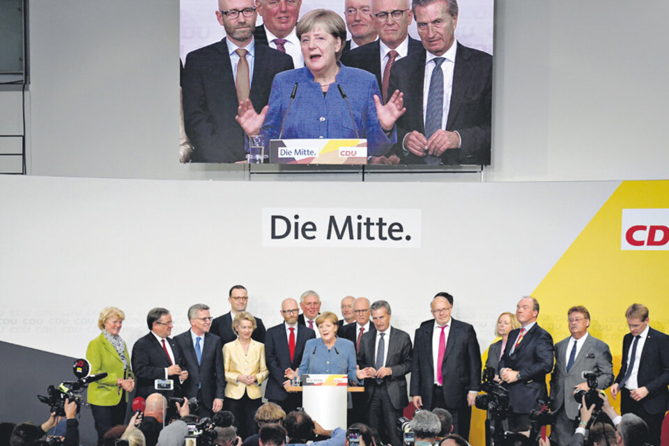Luego de 12 años en el poder, Ángela Merkel seguirá siendo la canciller y cabeza política de Alemania. (Fuente: EFE)