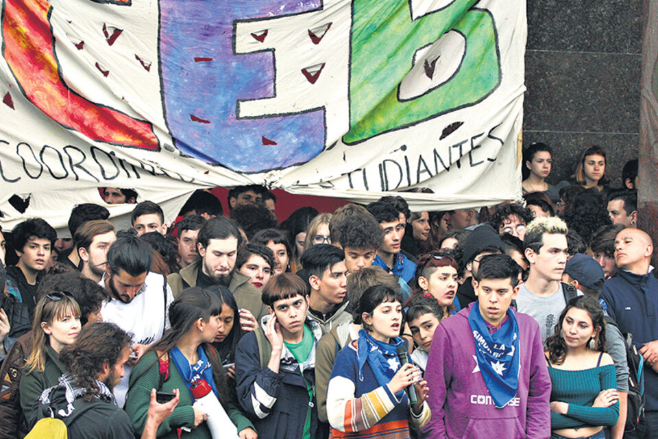 Los estudiantes concretaron varias marchas contra la reforma anunciada por el gobierno porteño. (Fuente: Leandro Leiva)