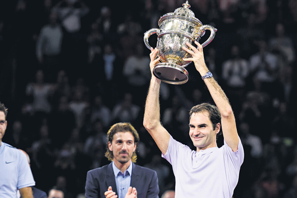 Federer, ganador en su tierra. Del Potro arrancó bien pero se quedó. (Fuente: AFP)
