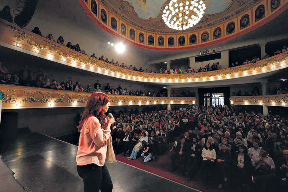 Cristina Kirchner cerró el Segundo Congreso de Economía Política para la Argentina. (Fuente: DyN)